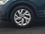 Volkswagen Tiguan 1.4 TSI eHybrid Active PHEV 245pk Dealer O.H. | Trekhaak Af Fabriek | Panodak | Adaptive Cruise | Camera | Voorstoelen Verwarmd | IQ Light | Sfeerverlichting | Stuur Verwarmd | Keyless | Blis | Apple Carplay | Plug In Hybrid |