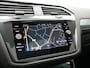 Volkswagen Tiguan 1.4 TSI eHybrid Active PHEV 245pk Dealer O.H. | Trekhaak Af Fabriek | Panodak | Adaptive Cruise | Camera | Voorstoelen Verwarmd | IQ Light | Sfeerverlichting | Stuur Verwarmd | Keyless | Blis | Apple Carplay | Plug In Hybrid |