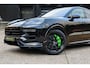 Porsche Cayenne Coupé 4.0 Turbo E-Hybrid GT | NAP! | TECHART | LICHTGEWICHT PAKKET | BURMESTER | 4WIELSTUURING | HUD | KERAMISCH |