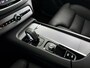 Volvo XC90 T8 Recharge AWD Ultimate Dark | Panoramadak | 360° camera | Luchtvering | Head-up display | Harman Kardon | Stoel- en Stuurverwarming | Trekhaak