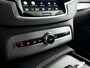 Volvo XC90 T8 Recharge AWD Ultimate Dark | Panoramadak | 360° camera | Luchtvering | Head-up display | Harman Kardon | Stoel- en Stuurverwarming | Trekhaak
