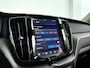 Volvo XC60 T6 Plug-in hybrid AWD Plus Dark | Panoramadak | 360° camera | Stoel- en Stuurverwarming | Trekhaak