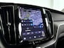 Volvo XC60 T6 Plug-in hybrid AWD Plus Dark | Panoramadak | 360° camera | Stoel- en Stuurverwarming | Trekhaak