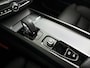 Volvo XC60 T6 Plug-in hybrid AWD Plus Dark | Panoramadak | 360° camera | Stoel- en Stuurverwarming | Trekhaak