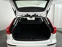 Volvo V60 B3 Momentum Advantage | Parkeercamera | Stoel- en Stuurverwarming | Cruise control | Trekhaak