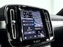 Volvo XC40 B4 Plus Dark | Parkeercamera | Harman Kardon | Stoel- en Stuurverwarming | Trekhaak