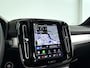 Volvo XC40 B4 Plus Dark | Parkeercamera | Harman Kardon | Stoel- en Stuurverwarming | Trekhaak