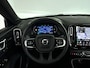 Volvo XC40 B4 Plus Dark | Parkeercamera | Harman Kardon | Stoel- en Stuurverwarming | Trekhaak