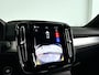 Volvo XC40 B4 Plus Dark | Parkeercamera | Harman Kardon | Stoel- en Stuurverwarming | Trekhaak