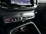 Volvo XC40 B4 Plus Dark | Parkeercamera | Harman Kardon | Stoel- en Stuurverwarming | Trekhaak