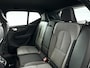 Volvo XC40 B4 Plus Dark | Parkeercamera | Harman Kardon | Stoel- en Stuurverwarming | Trekhaak