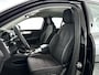 Volvo XC40 T2 Momentum Business | Park assist | Cruise control | Navigatie