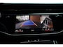 Audi Q8 60 TFSI e quattro Pro Line S Competition HUD Panodak 360° B&O ACC Leer LM velgen Memory seats Climate voor en achter PDC Elektr. uitklapbare trekhaak Stoelverwarming voor & achter Niveauregeling Massage Stoelventilatie NIEUW! Fabrieksgarantie!