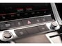 Audi Q8 55 TFSI e Quattro Pro Line S-Line Luchtvering Trekhaak Adaptive LED Matrix 22''