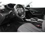Peugeot e-2008 EV Allure Pack 50 kWh | afn. trekhaak | navi | climate | pdc achter+camera | cruise adaptief | carplay | keyless | bluetooth | verwarmde stoelen