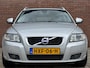 Volvo V50 2.5 T5 AWD MOMENTUM | LIMITED EDITION! | TREKHAAK!