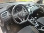 Nissan Qashqai 1.3 DIG-T Business Edition 140PK Apple Carplay / Cruise Controle / Parkeer Sensoren / Achteruitrijcamera / Stoelver