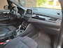 BMW 2-Serie Active Tourer 220i High Executive M-Sport / Shadow Line / Harman & Kardon / Navigatie / Led Verlichting / Stoelverwarm