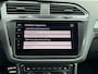 Volkswagen Tiguan 2.0 TSI 4Motion 230pk Highline R-Line | Dynaudio | Panorama | Trekhaak | LED Plus | Suzuka | Apple Carplay - Android Auto