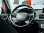 Audi Q3 1.4 TFSI CoD Sport S Line Edition | Trekhaak | Stoelverwarming | Navigatie | Cruise Control | Keyless Entry | Elektrische Kofferklep | LED Koplampen | Climate Control | Privacy Glas | All Season Banden |