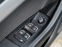 Audi Q3 1.4 TFSI CoD Sport S Line Edition | Trekhaak | Stoelverwarming | Navigatie | Cruise Control | Keyless Entry | Elektrische Kofferklep | LED Koplampen | Climate Control | Privacy Glas | All Season Banden |