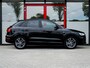 Audi Q3 1.4 TFSI CoD Sport S Line Edition | Trekhaak | Stoelverwarming | Navigatie | Cruise Control | Keyless Entry | Elektrische Kofferklep | LED Koplampen | Climate Control | Privacy Glas | All Season Banden |
