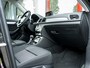 Audi Q3 1.4 TFSI CoD Sport S Line Edition | Trekhaak | Stoelverwarming | Navigatie | Cruise Control | Keyless Entry | Elektrische Kofferklep | LED Koplampen | Climate Control | Privacy Glas | All Season Banden |