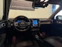 Volvo XC40 2.0 B3 Ultra Dark 2WD Pano, ACC, Apple Carplay, Trekhaak, Virtual Cockpit, Keyless, 19", Stoelverwarming, H&K Audio