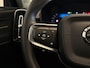 Volvo XC40 2.0 B3 Ultra Dark 2WD Pano, ACC, Apple Carplay, Trekhaak, Virtual Cockpit, Keyless, 19", Stoelverwarming, H&K Audio