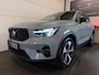 Volvo XC40 2.0 B3 Ultra Dark 2WD Pano, ACC, Apple Carplay, Trekhaak, Virtual Cockpit, Keyless, 19", Stoelverwarming, H&K Audio