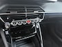 Peugeot e-2008 GT | Active Safety Brake met camera en radar (automatisch noodremsysteem) met Distance Alert (waarschuwing dreigende aanrijding) | Advanced Active Safety Brake met camera en radar | Climate Control