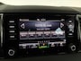 Skoda Karoq 1.0 TSI Business Edition PANORAMADAK | WEGKLAPBARE TREKHAAK | PARKEERSENSOREN VOOR-/ACHTER | ADAPTIVE CRUISE CONTROL