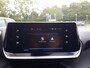 Peugeot 208 ALLURE 1.2-100pk Apple Carplay & Android Auto | Navi | Cruise & Climate control | Parkeersensoren | Bluetooth | LMV16inch