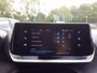 Peugeot 208 ALLURE 1.2-100pk Apple Carplay & Android Auto | Navi | Cruise & Climate control | Parkeersensoren | Bluetooth | LMV16inch