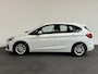BMW 2-Serie Active Tourer 218i Corporate Lease Executive Navigatie Airco Cruise Control Lichtmetalenvelgen Parkeersensoren