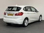 BMW 2-Serie Active Tourer 218i Corporate Lease Executive Navigatie Airco Cruise Control Lichtmetalenvelgen Parkeersensoren