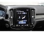 Volvo XC40 T5 263PK Plug-in hybrid Plus Dark | Adaptive Cruise & Pilot Assist | Lederen Bekleding | Power Seats incl. Memory | Premium Harman/Kardon Audio | Park Assist & Camera | Elektr. Achterklep | Stoel & Stuurverwarming | Semi Elektr. Trekhaak |
