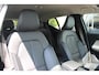 Volvo XC40 T5 263PK Plug-in hybrid Plus Dark | Adaptive Cruise & Pilot Assist | Lederen Bekleding | Power Seats incl. Memory | Premium Harman/Kardon Audio | Park Assist & Camera | Elektr. Achterklep | Stoel & Stuurverwarming | Semi Elektr. Trekhaak |
