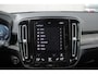 Volvo XC40 T5 263PK Plug-in hybrid Plus Dark | Adaptive Cruise & Pilot Assist | Lederen Bekleding | Power Seats incl. Memory | Premium Harman/Kardon Audio | Park Assist & Camera | Elektr. Achterklep | Stoel & Stuurverwarming | Semi Elektr. Trekhaak |