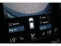 Volvo XC40 T5 263PK Plug-in hybrid Plus Dark | Adaptive Cruise & Pilot Assist | Lederen Bekleding | Power Seats incl. Memory | Premium Harman/Kardon Audio | Park Assist & Camera | Elektr. Achterklep | Stoel & Stuurverwarming | Semi Elektr. Trekhaak |