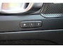 Volvo XC40 T5 263PK Plug-in hybrid Plus Dark | Adaptive Cruise & Pilot Assist | Lederen Bekleding | Power Seats incl. Memory | Premium Harman/Kardon Audio | Park Assist & Camera | Elektr. Achterklep | Stoel & Stuurverwarming | Semi Elektr. Trekhaak |