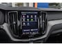 Volvo XC60 2.0 T6 Plug-in hybrid AWD Plus Bright | Pano | Trekhaak | Cruise adaptief | Apple Carplay/Android Auto | Elektrisch verstelb. bestuurdersstoel met geheugen | NL auto | Achterbank verwarmd | Achteruitrijcamera | Apple Carplay/Android Auto|telefoonintegratie premium