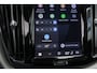 Volvo XC60 2.0 T6 Plug-in hybrid AWD Plus Bright | Pano | Trekhaak | Cruise adaptief | Apple Carplay/Android Auto | Elektrisch verstelb. bestuurdersstoel met geheugen | NL auto | Achterbank verwarmd | Achteruitrijcamera | Apple Carplay/Android Auto|telefoonintegratie premium