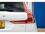 Volvo XC60 2.0 T6 Plug-in hybrid AWD Plus Bright | Pano | Trekhaak | Cruise adaptief | Apple Carplay/Android Auto | Elektrisch verstelb. bestuurdersstoel met geheugen | NL auto | Achterbank verwarmd | Achteruitrijcamera | Apple Carplay/Android Auto|telefoonintegratie premium