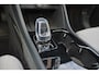 Volvo EX40 Extended Range Ultra 82 kWh -- Panorama/schuifdak - IntelliSafe Assist & Surround - 360º Camera - Harman/Kardon audio - Trekhaak - Verwarmde voorstoelen & stuur - Parkeersensoren voor & achter - Elektr. bedienb. voorstoelen met geheugen links - Draadloze tel. lader - Warmtepomp - Extra getint glas - 20' LMV