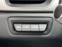 Renault Captur TCe 140 EDC Intens | Camera achter | Parkeersensoren voor + achter | Navigatiesysteem | Dealer onderhouden | All Seasonbanden |