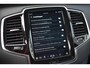 Volvo XC90 T8 Plug-in hybrid AWD Ultra Dark | Verwarmde, Geventileerde en Masserende Voorstoelen | Luchtvering | Panoramisch Schuif-/Kanteldak | Semi-Elektrische Trekhaak | 360º Camera | Gelamineerd en Getint Glas Achter| Bowers & Wilkins |