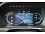 Volvo XC90 T8 Plug-in hybrid AWD Ultra Dark | Verwarmde, Geventileerde en Masserende Voorstoelen | Luchtvering | Panoramisch Schuif-/Kanteldak | Semi-Elektrische Trekhaak | 360º Camera | Gelamineerd en Getint Glas Achter| Bowers & Wilkins |