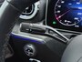Mercedes-Benz C-klasse 300 e AMG Business Solution | Panorama - Schuifdak | Burmester Surround System | Head-Up Display | Memory Seats | 360° Camera | Digital Light Koplampen | Night Pakket