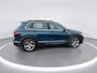 Volkswagen Tiguan 1.5 TSI 150PK R-Line DSG · Panoramadak · Harman Kardon sound · Apple/Android Car Play · Camera + Parkeersensoren · Stoelverwarming ·